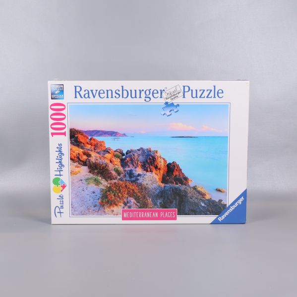 Pussellåda Ravensburger Mediterranean Places med motiv av klippor och hav