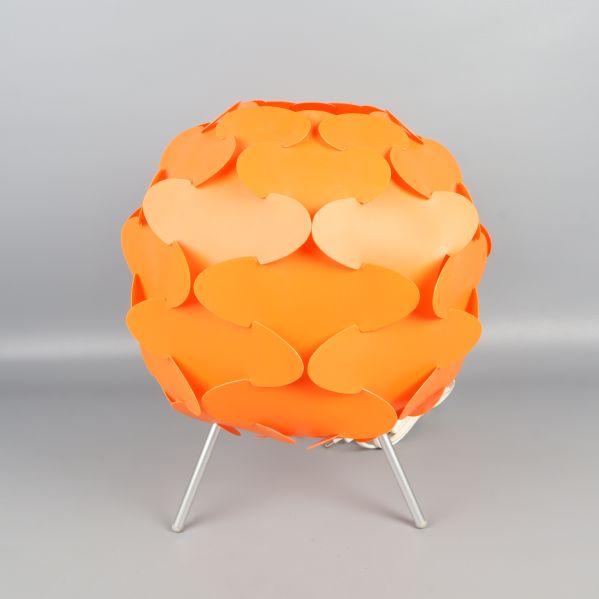 Närbild av lampa