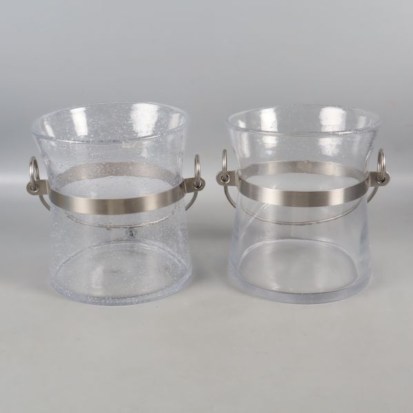 Närbild av metallhandtag