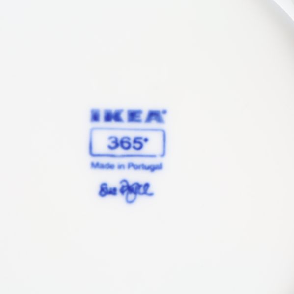 IKEA-märkning på undersidan av tallrik