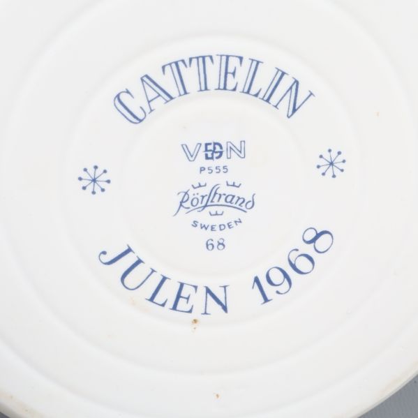 Stämpel under kanna: Cattelin Julen 1968 Rörstrand