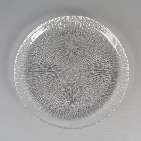 Transparent tallrik i glas sedd rakt ovanifrån