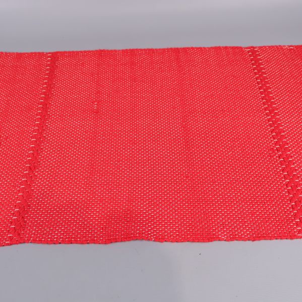 Enfärgad röd mittdel av löparen