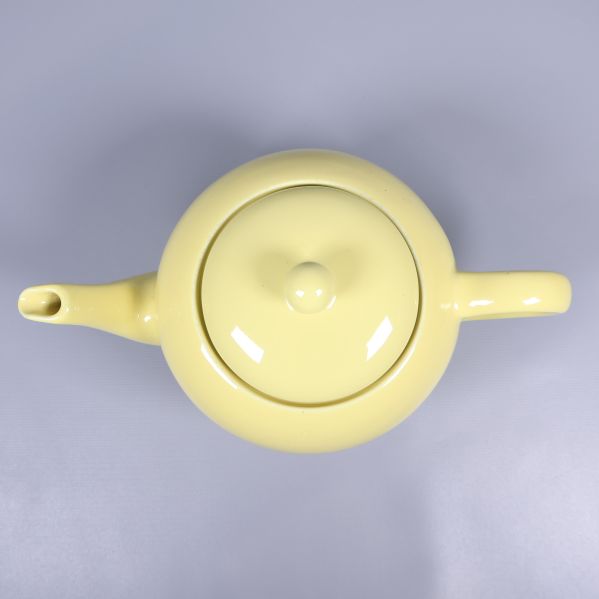 Tekanna ovanifrån med tydligt rund form och lock