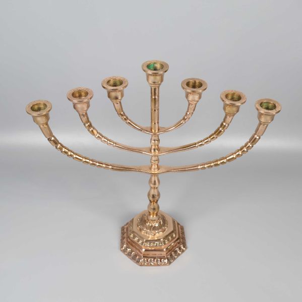 Sjuarmad ljusstake i mässing