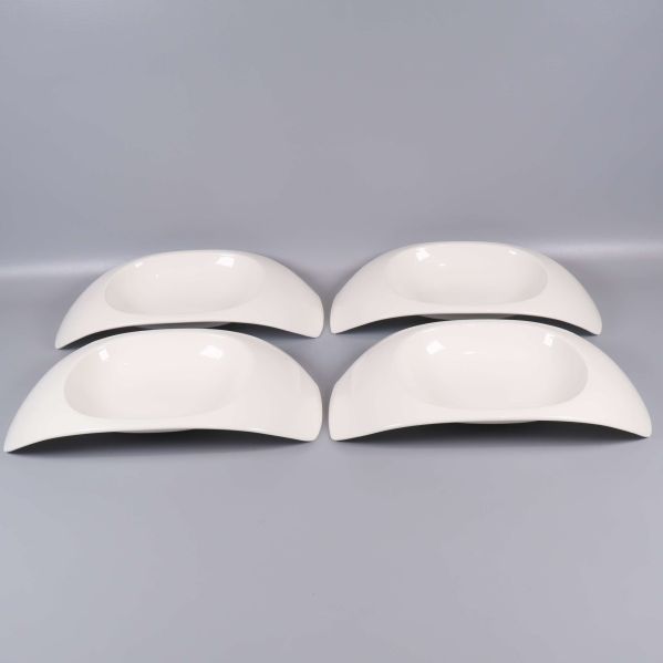 Fyra vita djupa traverser