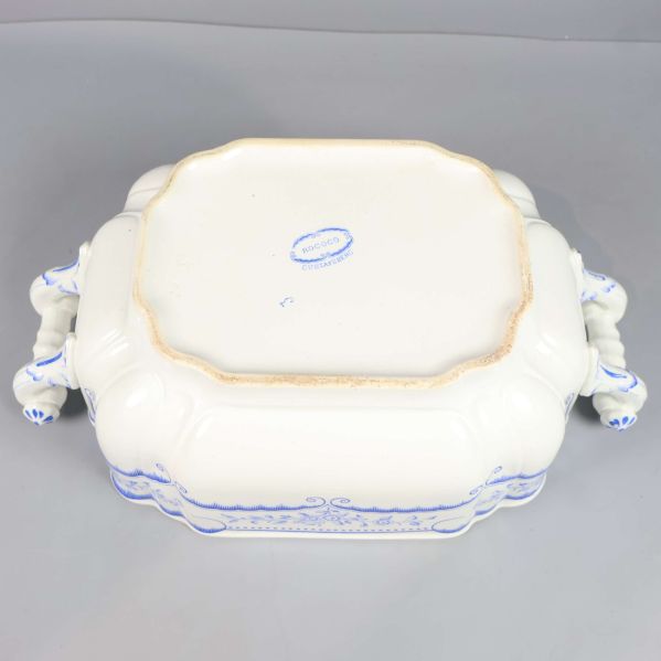 Botten av såskålen med stämpel och mönster