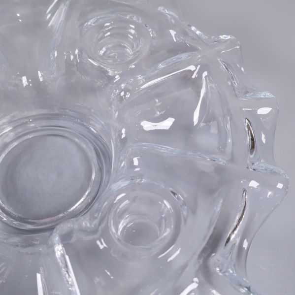 Närbild på glasstruktur och yta av ljusstake