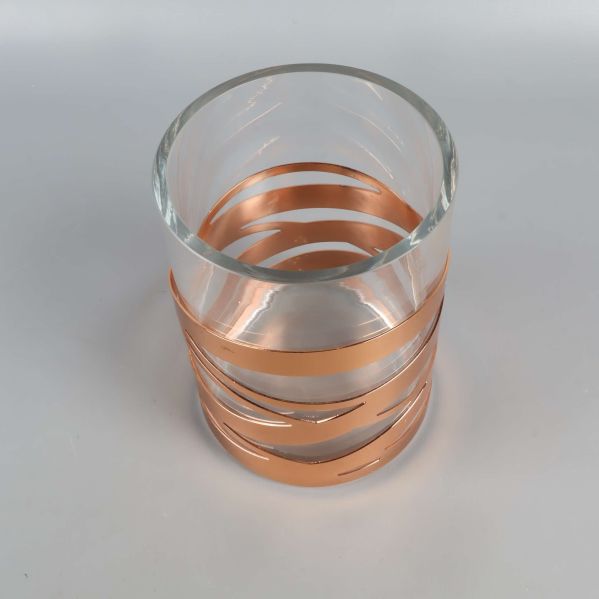 Överblick över vasens öppning och mönster