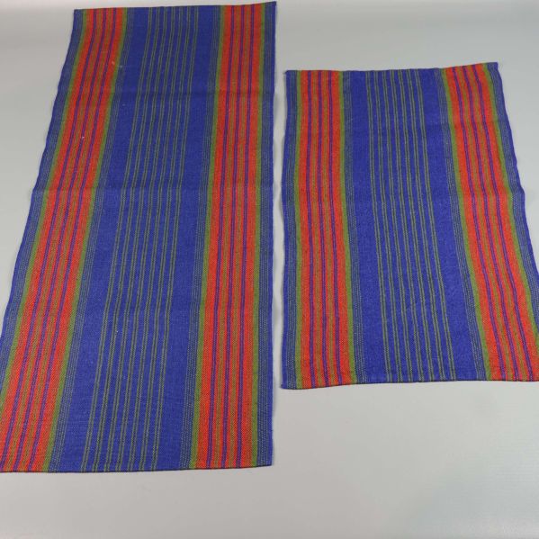 Löpare fotograferade uppifrån med tydliga färgränder