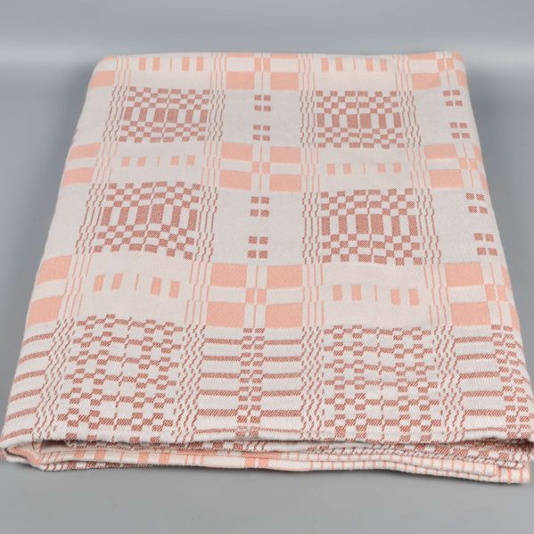 Vikt rutigt bordsduk i rosa och vitt mönster