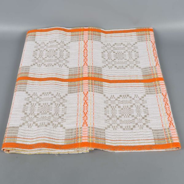 Hopvikt köksduk med rutigt mönster i beige och orange