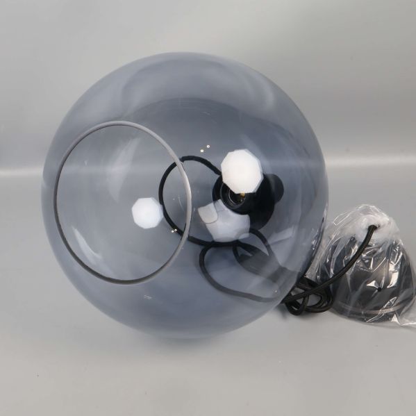 Glasglob till taklampa sedd ovanifrån