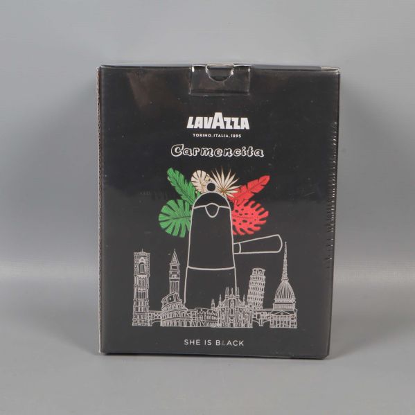 Lavazza Carmencita She Is Black kartong med färgade blad