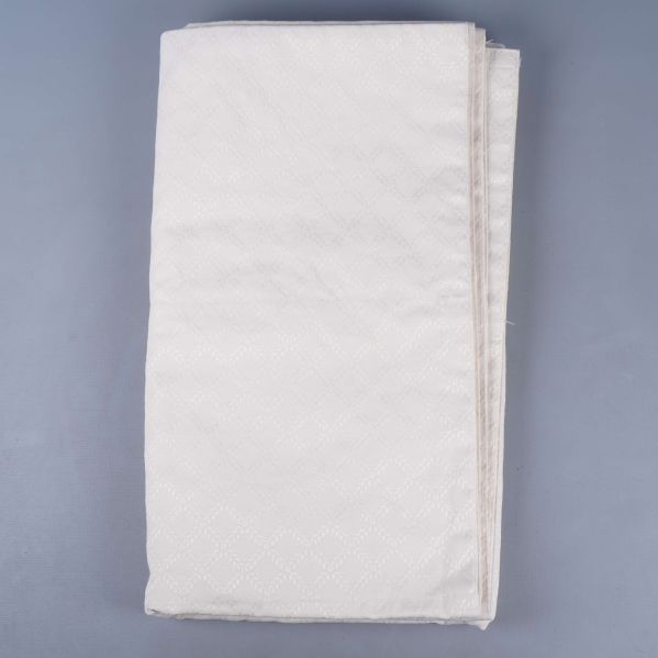 Vikta gardinlängden sedd uppifrån 