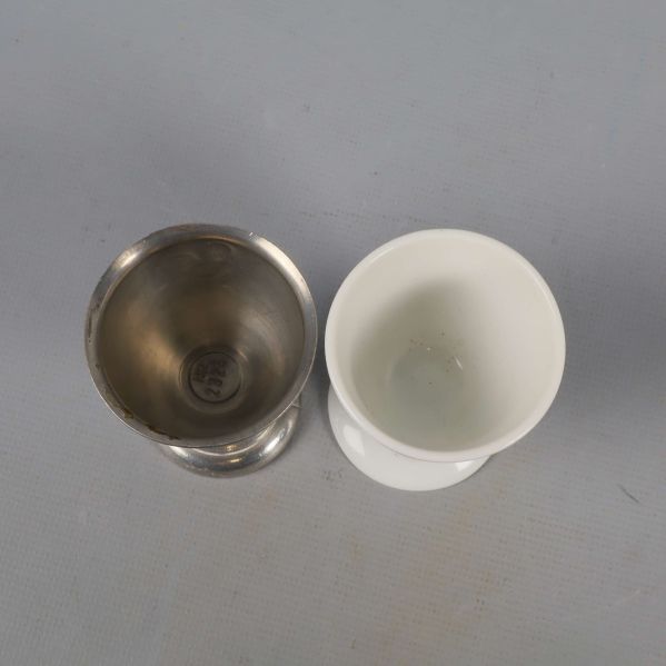 Ägghållare sedd uppifrån, visar insidan