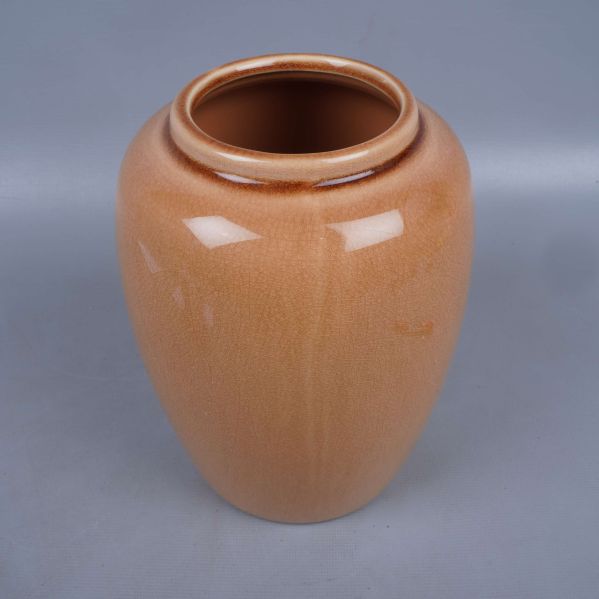Vas i brun ton