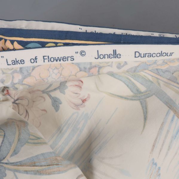 Text Lake of Flowers Jonelle Duracolour