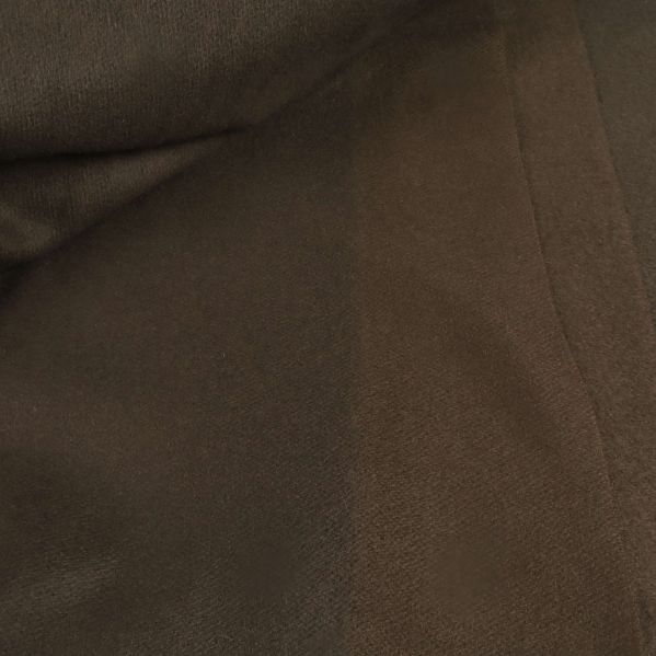 Detalj av brun filttextur i utfälld vy