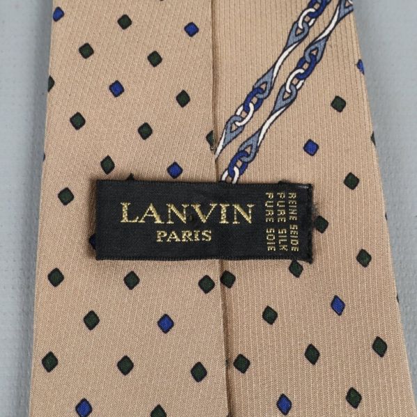 Lanvin-etikett på slipsen