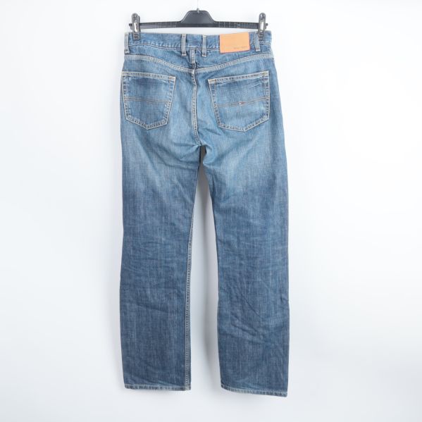 Baksida av blå jeans 