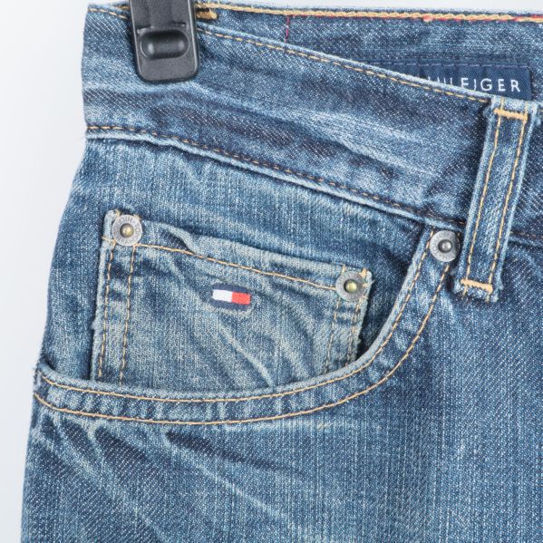 Jeans framficka med logotypdetalj