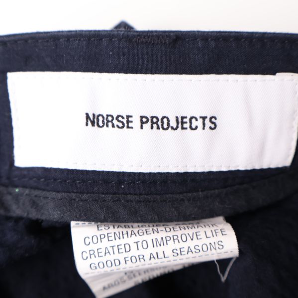 Norse Projects etikett på insidan