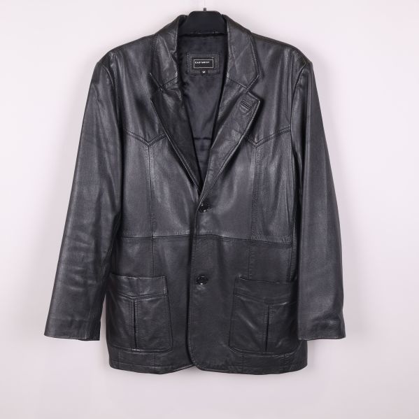 Svart skinnkavaj framifrån 