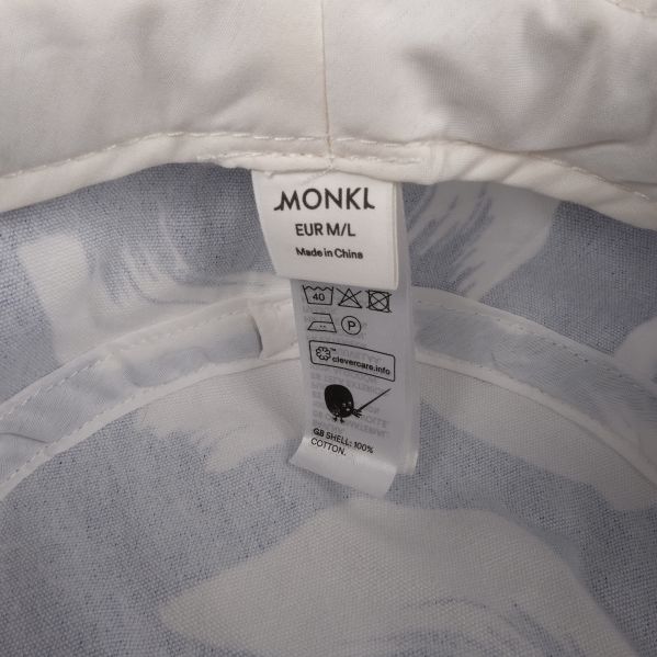 Storleksetikett i hatt från Monki M/L