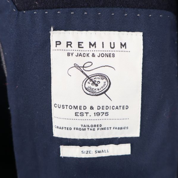 Inneretikett med Premium by Jack & Jones logotyp