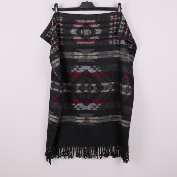 Utbredd halsduk med grafiskt mönster i flera färger