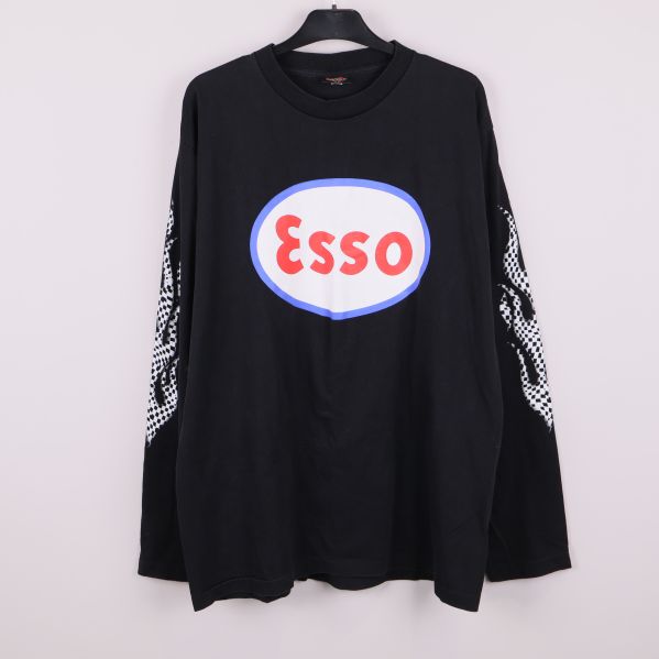 Svart långärmad tröja med stor Esso-logga framtill