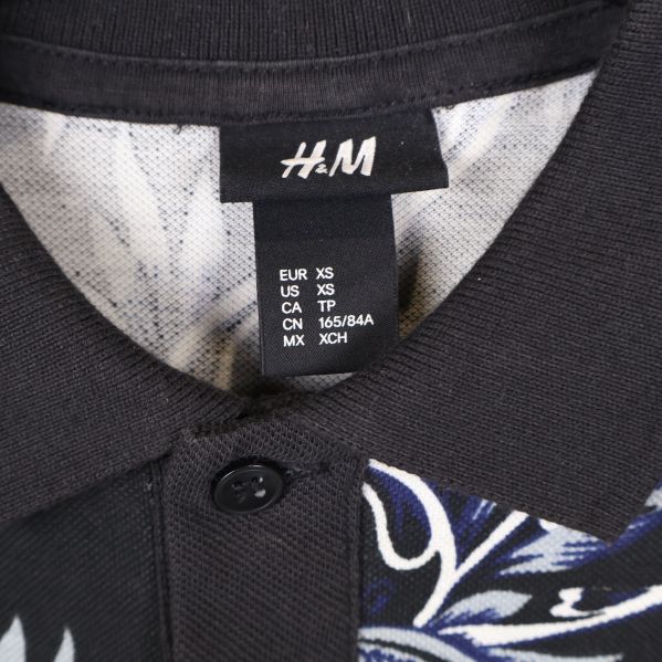Storleksetikett från H&M visar XS