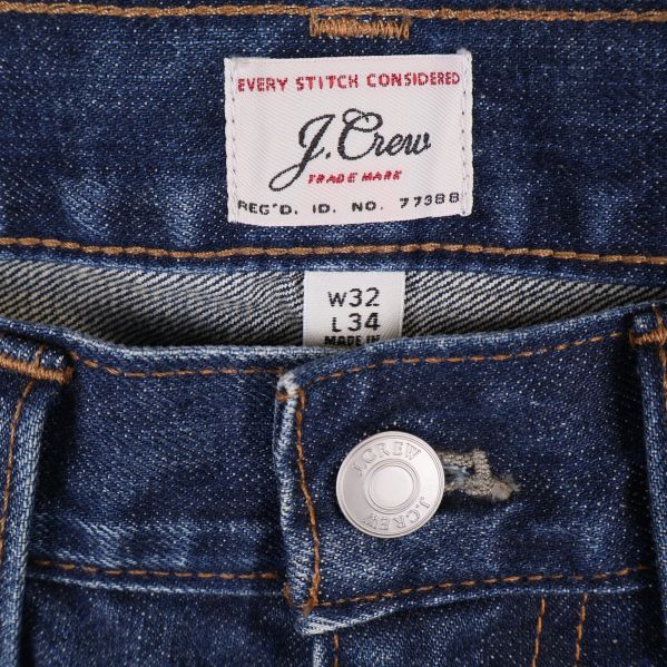Storlekslapp J.Crew W32 L34 på jeans midja
