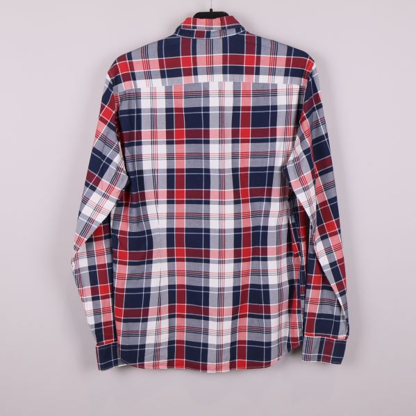 Baksidan av rutig Bondelid skjorta 