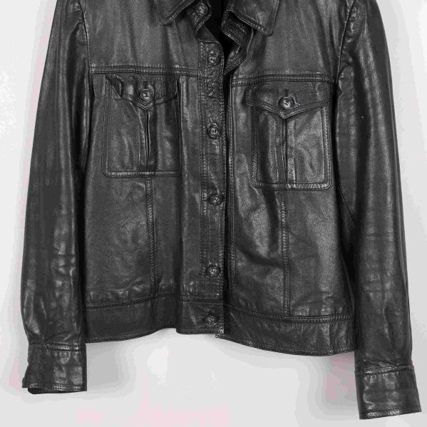 Nedre del och knappdetaljer