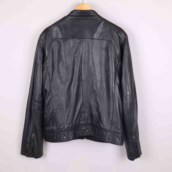 Baksidan med slät design