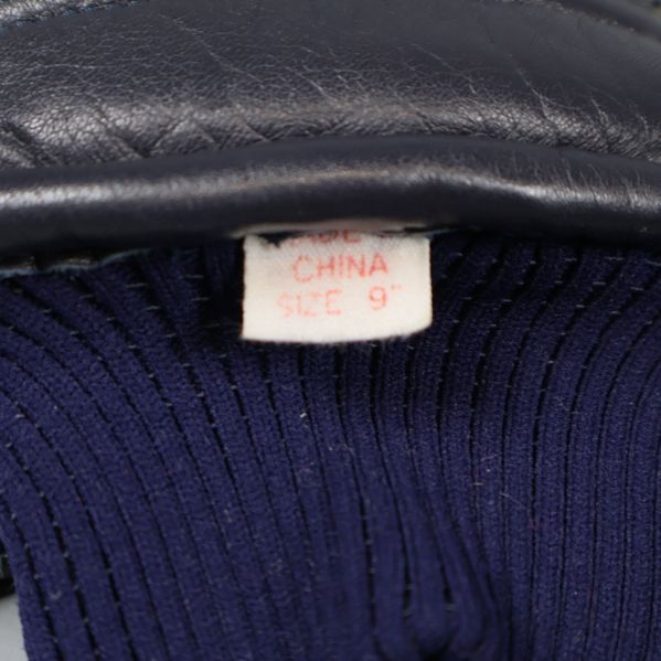 Etikett som visar Made in China och size 9