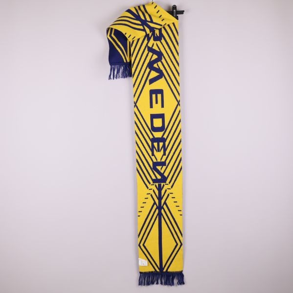 Halsduk vänd med gul bas och blå text