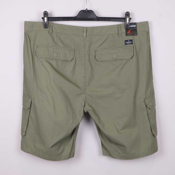 Rymliga bakfickor på cargoshorts