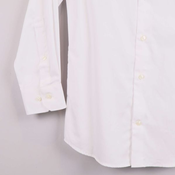 Närbild av skjortärm och manschettknappar