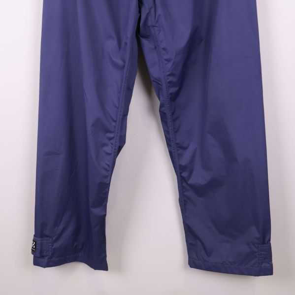 Resårmidja och fickor i fokus