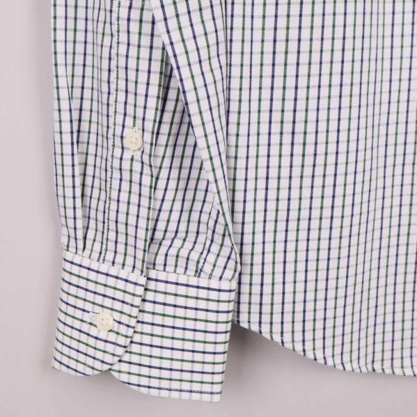 Nedre framsida med knappar