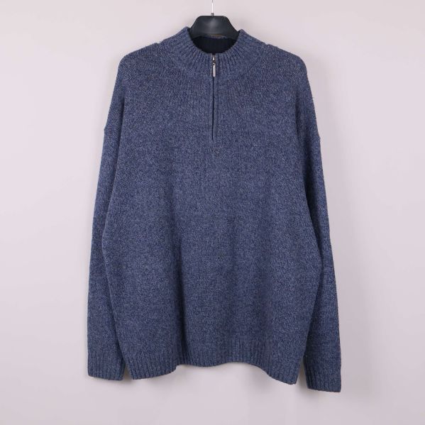 Blå stickad tröja med halv dragkedja fram