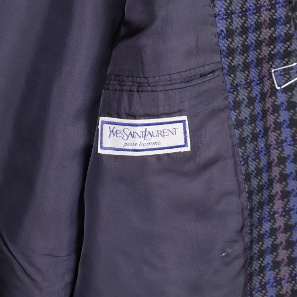 Innerfoder med etikett Yves Saint Laurent på kavaj