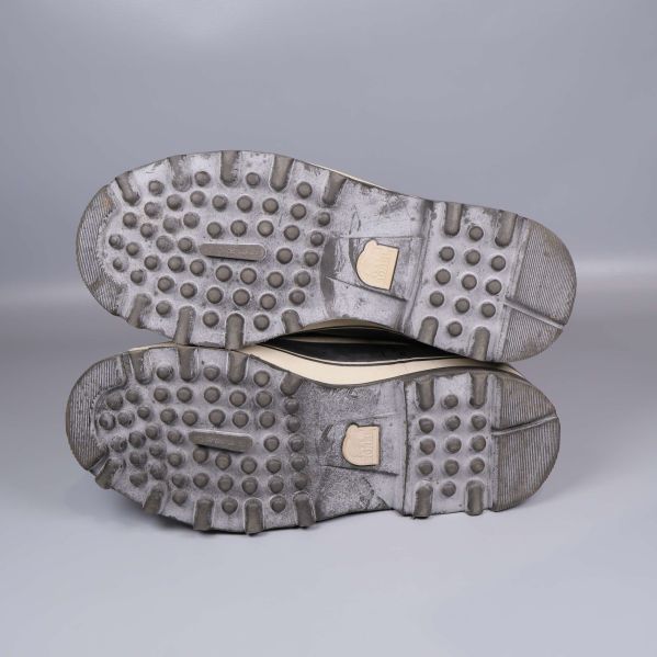 Yttersulor på vinterkängor med kraftigt mönster för bra grepp