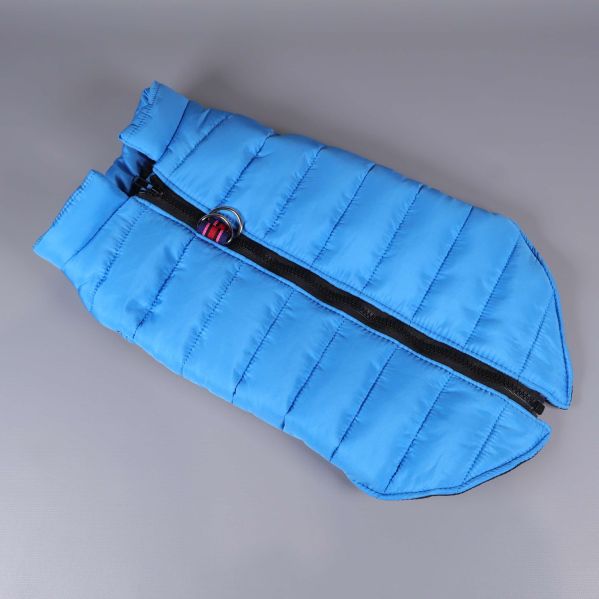 Hundjacka blå vadderad ovanifrån med dragkedja och D-ring