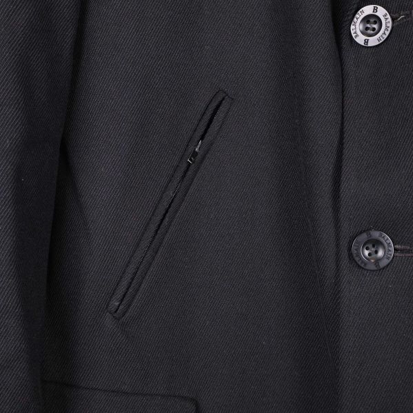  Fickor med dragkedja och knappar med logo