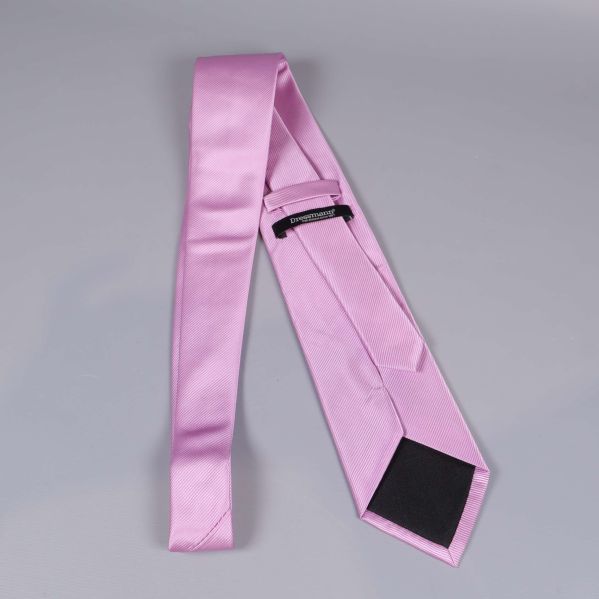 Baksida av lila slips med svart detalj