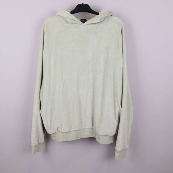 Ljusbeige hoodie med luva framifrån